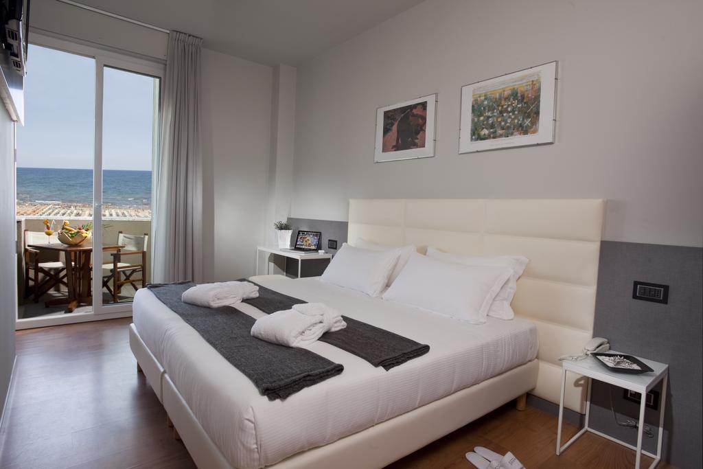 Double or Twin Room Sea View,257645385:JPEG